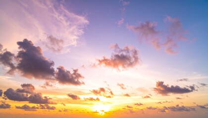 Fototapeta premium Peaceful Evening Sky at Sunset