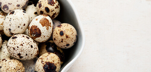 Diggerent kind of fresh eggs in containers.