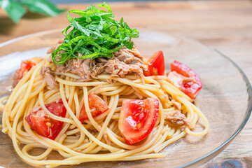 大葉とトマトの冷製ツナパスタ