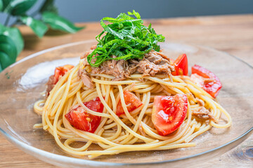 大葉とトマトの冷製ツナパスタ