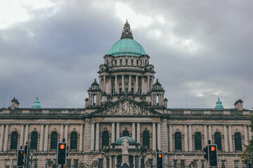 Obraz premium town hall government massive building belfast northern ireland