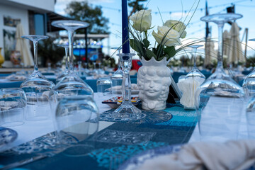 blue, plate, spoon, fork, table, restaurant, dining, cutlery, tableware, food, meal, setting, elegant, cuisine, kitchen, dish, utensil, hospitality, service, decor, modern, clean, silverware, blueplat