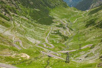 Transfăgărășan Winding Road Through the Carpathian Mountains – Spectacular Romanian Mountain...
