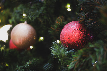 christmas tree decorations