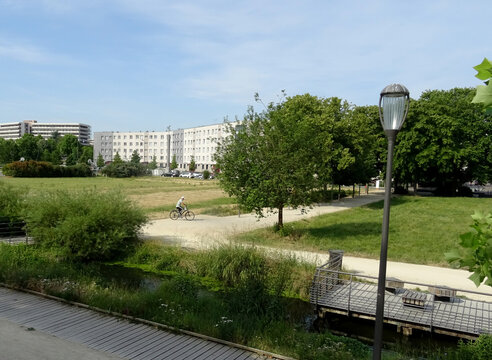 v&eacute;g&eacute;talisation urbaine aux Mureaux (78)