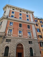 Fototapeta premium Rome, Italy - September 20, 2025, view of a historic building in a neighborhood of Rome's historic center.