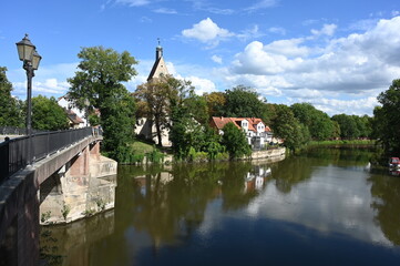 Fototapeta premium Saale und Neumarktkirche in Merseburg