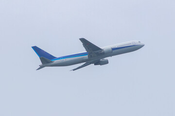 曇りの日も空はある