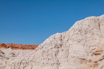 Fototapeta premium The Entrada Sandstone（Middle Jurassic） is a formation in the San Rafael Group，Mostly fine-grained sandstone. Toadstool Hoodoos Trail, Kane County, Utah geology . Weathering, erosion.