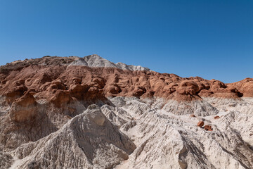 The Entrada Sandstone（Middle Jurassic） is a formation in the San Rafael Group，Mostly fine-grained sandstone. Toadstool Hoodoos Trail, Kane County, Utah geology . Weathering, erosion.