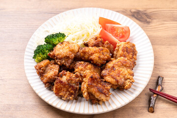 鶏ももの唐揚げ（醤油こうじ味）