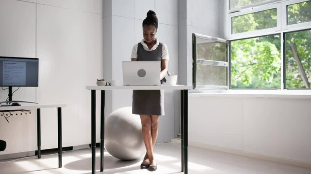 Electric Height Adjustable Desk Stand