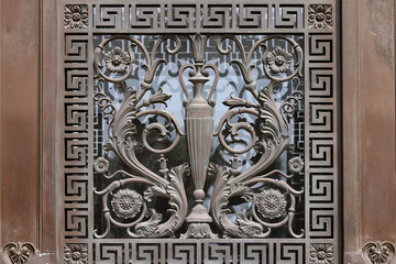 都心建築探訪　明治生命本館