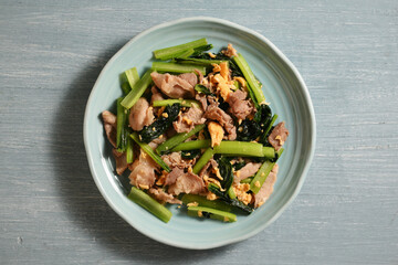 豚肉と小松菜の中華風卵炒め