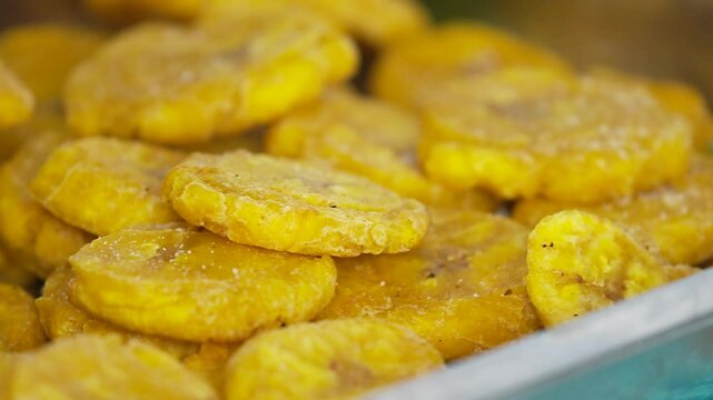 Tostones deep-fried plantains
