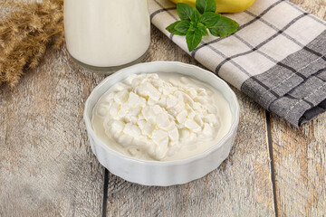 Grain cottage cheese with sour