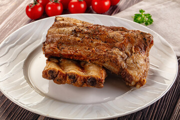 Steamed pork ribs with spices