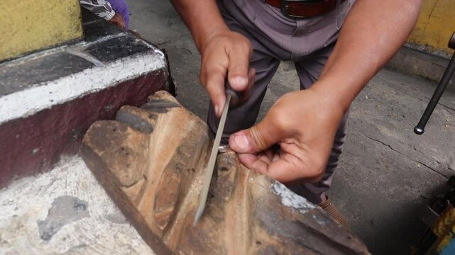 duplicate key making tool used by locksmiths