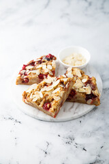 Almond pie with berries