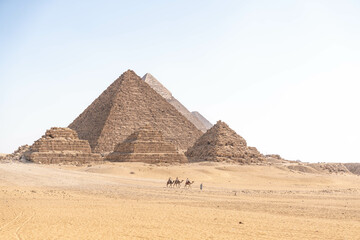 pyramids of giza