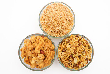 Indian Savory Snack Combo – Aloo Bhujia and Mixture