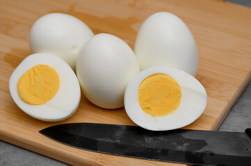 Eat hard-boiled eggs, good breakfast