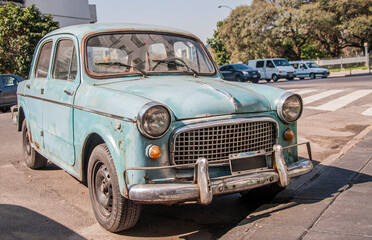 Auto antiguo en Buenos Aires