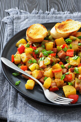 crispy fried cubed potatoes with ham, bell peppers