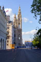 Naklejka premium Votivkirche Vienna neo-Gothic church under blue sky