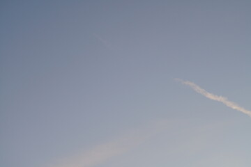 airplane Kondensstreifen am Himmel 