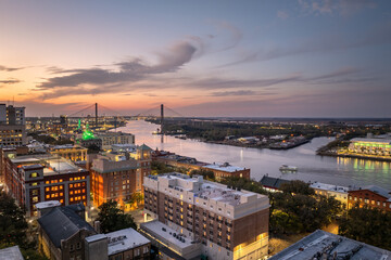 Fototapeta premium Panoramic cityscape with old historical architecture in Savannah, Georgia. Southern American architecture in evening