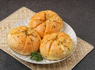 Korean garlic cheese bread is bread mixed with cheese and onions so it tastes delicious