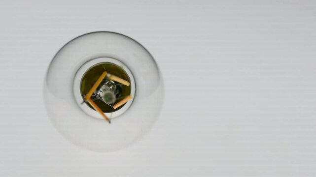 Gl&uuml;hbirne LED