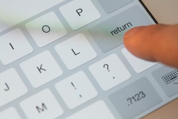 Finger typing on touchscreen keyboard