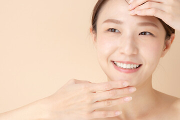 女性