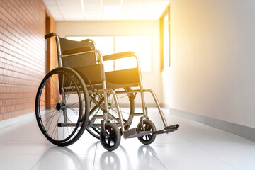 Patient trolleys are important equipment in hospitals.