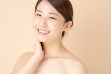 女性