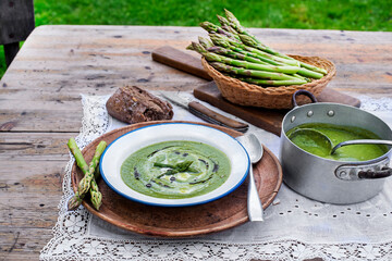 Asparagus soup