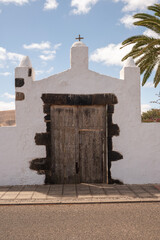 Calle tranquila en el casco histórico de La Oliva, Fuerteventura