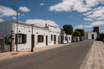 Calle tranquila en el casco histórico de La Oliva, Fuerteventura