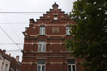 Bâtiment pris en été à Bruxelles