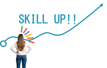 スキルアップを考えるビジネスウーマンのイラスト