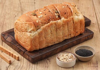Roti Tawar Gandum. Whole wheat bread is made from all components of the wheat grain. The components consist of the epidermis, seed kernel, and endosperm.