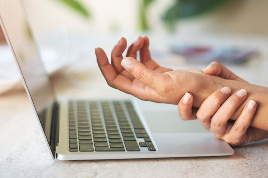 Working too much - suffering from a Carpal tunnel syndrome