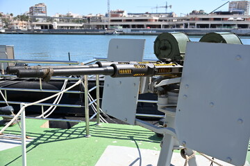 działo przeciwlotnicze zamontowane na statku z czasów 2 wojny światowej © Miroslaw