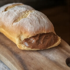 Delicia horneada con toque dulce y capa de cacao