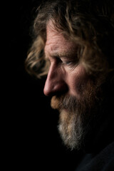 Obraz premium A portrait of a rock musician in a serene environment, illuminated by soft light. 