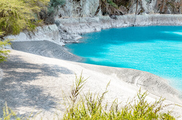 Inferno Crater Lake, Waimangu Volcanic Valley, Rotorua, North Island, New Zealand, Oceania.