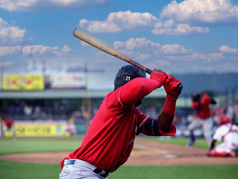 baseball hitter on deck