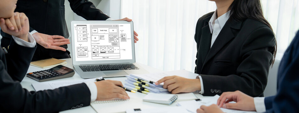 Website design software provide brisk template for online retail business and e-commerce